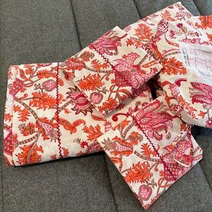 ROBERTA ROLLER RABBIT- 4-PcAmanda Cotton Sheet Set $268- Pink/Orange/Whit- Queen